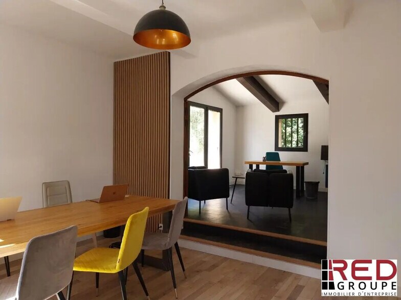 Bureau dans Aix-en-Provence à vendre - Photo de l’immeuble – Image 1 sur 10