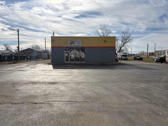 1290 W Main St, Wilmington, OH à vendre - Photo de l’immeuble – Image 3 sur 15