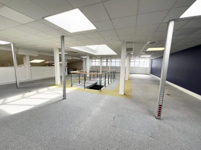 Plus de détails pour Bureau à louer