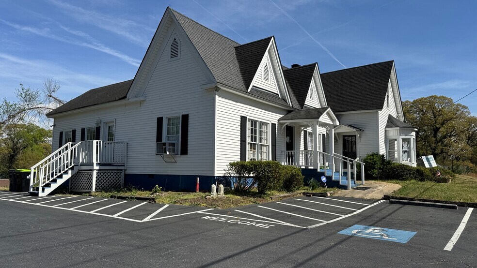 6720 S Sweetwater Rd, Lithia Springs, GA à vendre - Photo de l’immeuble – Image 2 sur 33