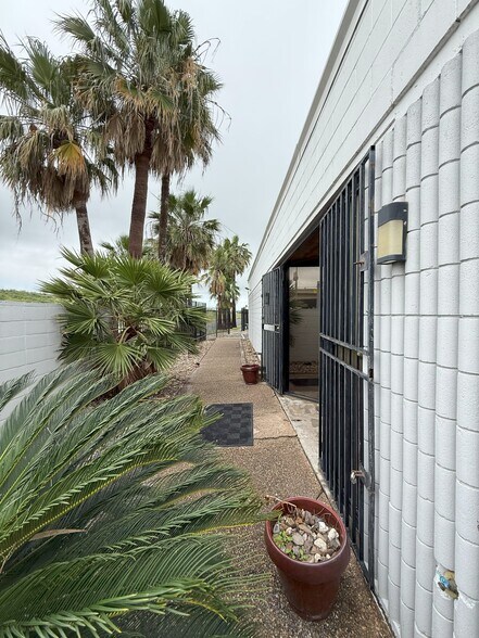 1902 Morgan Ave, Corpus Christi, TX à vendre - Photo de l’immeuble – Image 2 sur 21