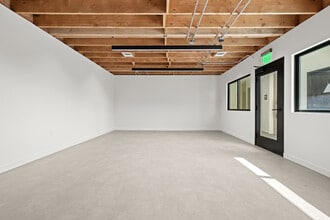 13750 Ventura Blvd, Sherman Oaks, CA à louer Photo intérieure– Image 1 sur 6