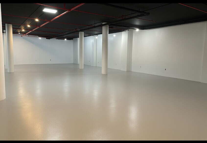 29-30 12th St, Astoria, NY à vendre - Photo intérieure – Image 3 sur 6