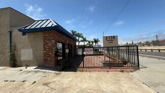 Plus de détails pour 2136 Newport Blvd, Costa Mesa, CA - Bureau/Local commercial à louer