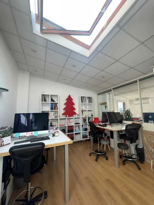 Bureau dans Suresnes à louer Photo intérieure– Image 1 sur 10