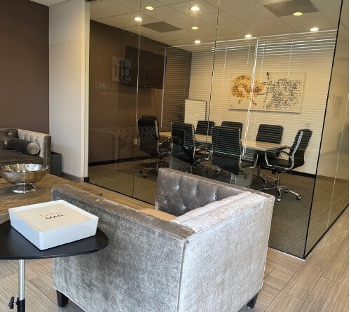 228-238 E Rowland St, Covina, CA à vendre - Photo de l’immeuble – Image 3 sur 5