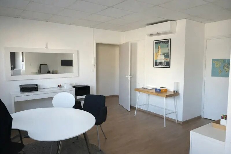 Bureau dans Nîmes à louer Photo intérieure– Image 1 sur 8