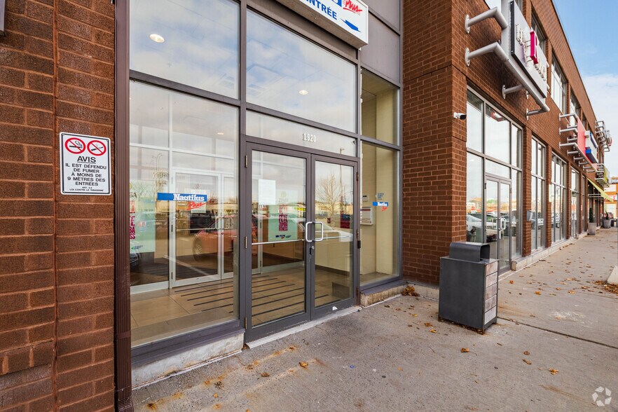 1900-1950 Boul Marcel-Laurin, Montréal, QC à louer - Photo de l’immeuble – Image 3 sur 4