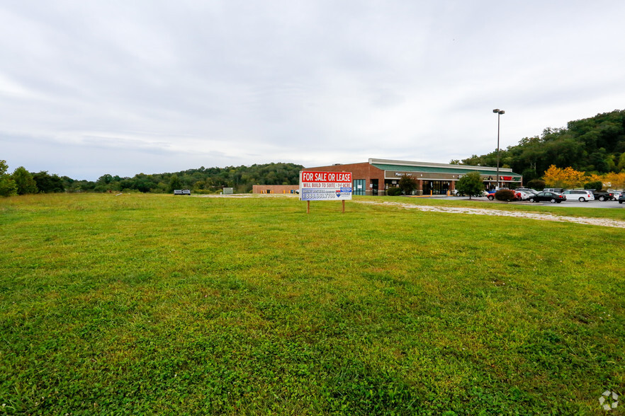 960 Lauren Christian Dr, Barboursville, WV à louer - Photo principale – Image 1 sur 2
