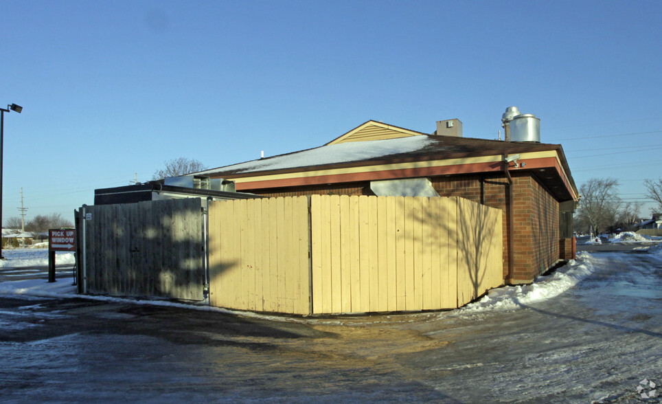3105 80th St, Kenosha, WI à vendre - Photo de l’immeuble – Image 2 sur 2
