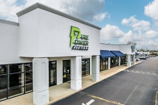 Plus de détails pour 100-126 NW Plaza Dr, Senatobia, MS - Local commercial à vendre