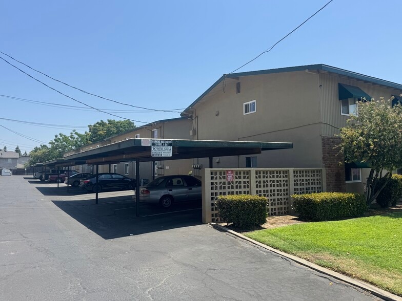 1144 Pioneer Ave, Turlock, CA à vendre - Photo de l’immeuble – Image 3 sur 13