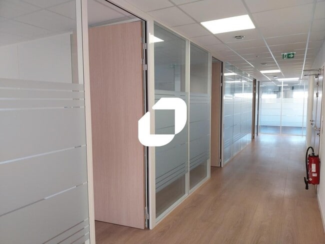 Plus de détails pour 2 Impasse Des Tourmalines, Nantes - Bureau à louer