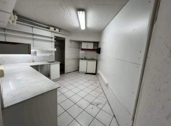 Local commercial dans Mougins à louer - Photo de l’immeuble – Image 3 sur 5