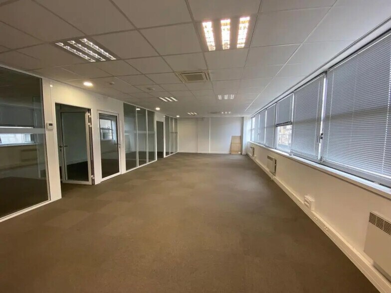 4 Rue De Charenton, Alfortville à louer - Photo de l’immeuble – Image 1 sur 5