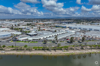 3911 E La Palma Ave, Anaheim, CA - VUE AÉRIENNE  vue de carte - Image1