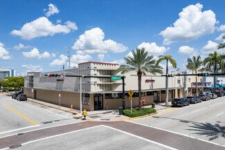 Plus de détails pour 7410 Collins Ave, Miami, FL - Local commercial à louer