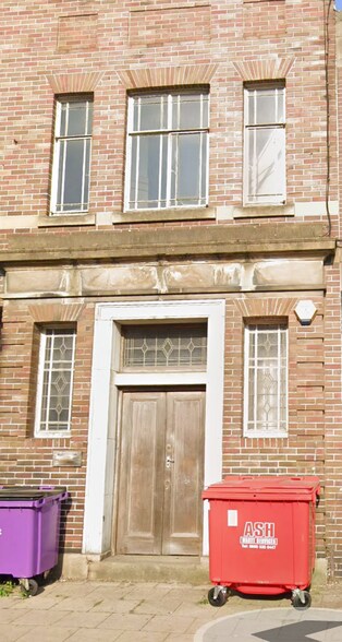 Crackenedge Ln, Dewsbury à louer - Photo de l’immeuble – Image 1 sur 1