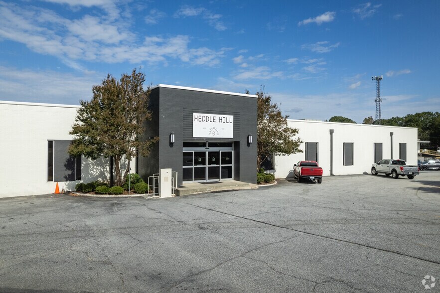 1801 Rutherford Rd, Greenville, SC à louer - Photo de l’immeuble – Image 3 sur 45
