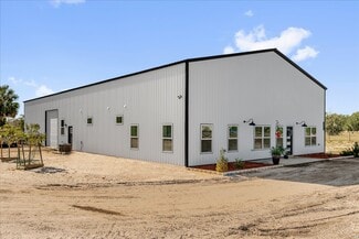 Plus de détails pour 1775 Old Titusville Rd, Deltona, FL - Spécialisé à vendre