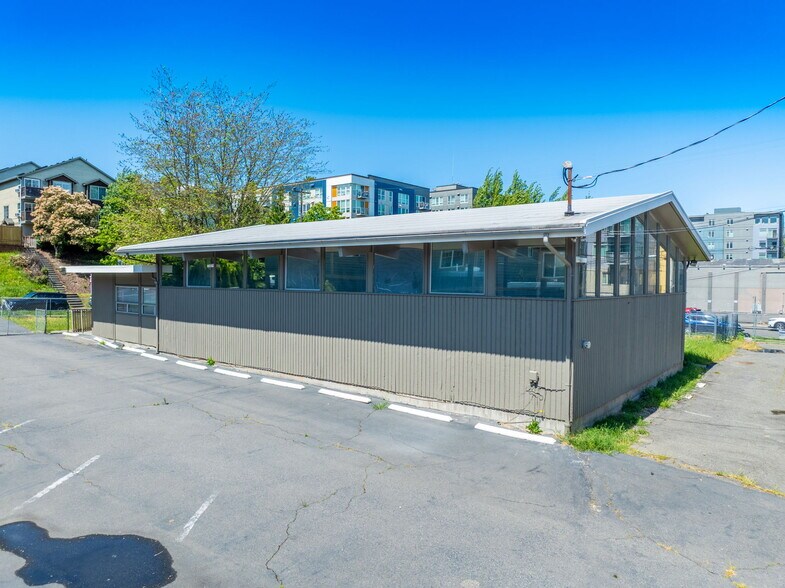 4800 40th Ave SW, Seattle, WA à vendre - Photo de l’immeuble – Image 2 sur 6