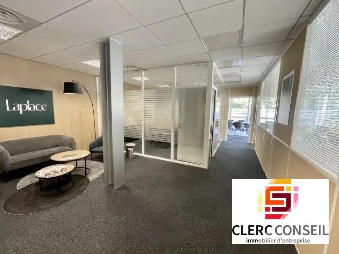 Bureau dans Mont-Saint-Aignan à louer - Photo intérieure – Image 3 sur 5