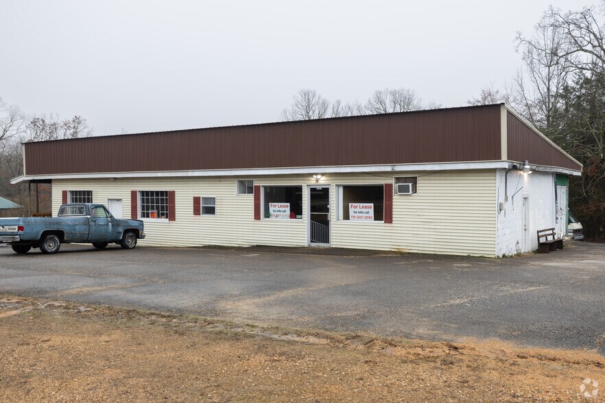 660 E Main St, Parsons, TN à louer - Photo principale – Image 1 sur 44