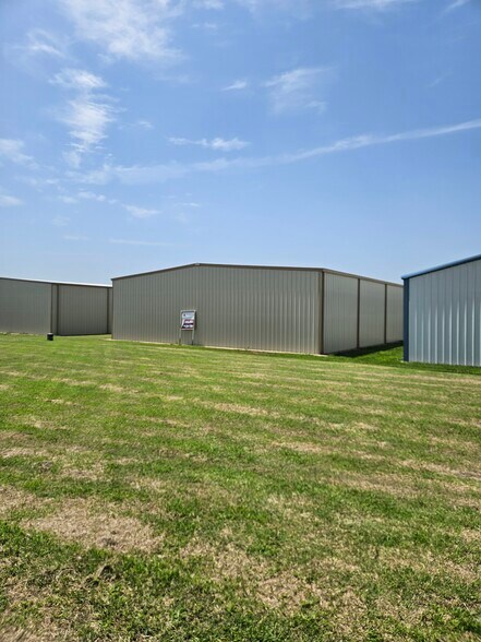 1066 66th St, Enid, OK à vendre - Photo de l’immeuble – Image 3 sur 3