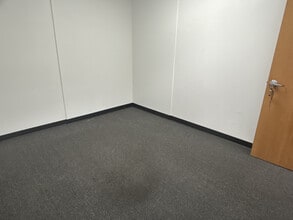 23133 Hawthorne Blvd, Torrance, CA à louer Photo intérieure– Image 2 sur 2