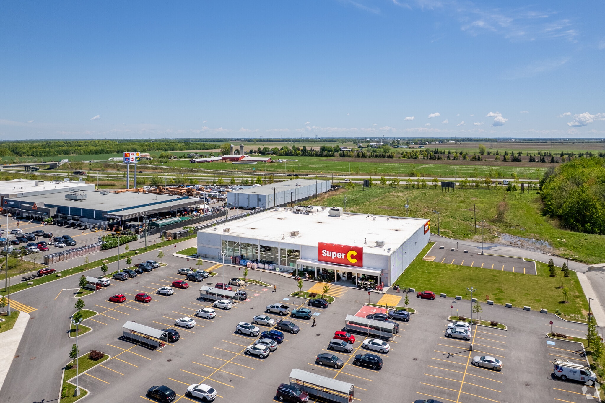 300-420 Rue Edmour-Daoust, Beauharnois, QC à louer Aérien– Image 1 sur 6