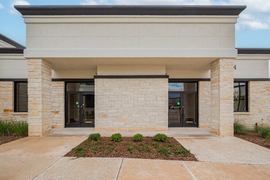 5501 Cabrera Dr, Sugar Land, TX à louer - Photo de l’immeuble – Image 1 sur 50