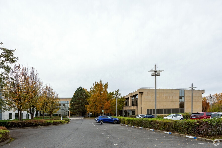 45 Rue Des 3 Soeurs Batiment Renan, Villepinte à louer - Photo de l’immeuble – Image 2 sur 12