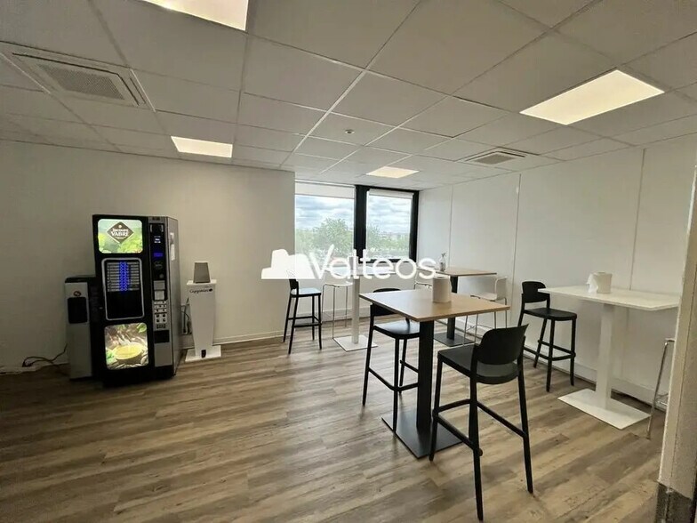 14 Rue Michel Labrousse, Toulouse à louer - Photo de l’immeuble – Image 3 sur 17