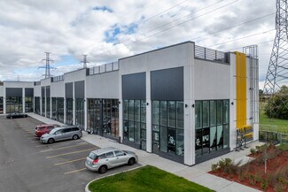 Plus de détails pour 3107 Kennedy Rd, Toronto, ON - Local commercial à vendre