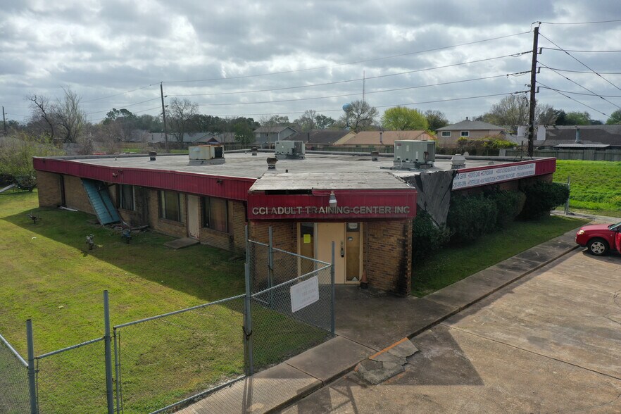 11526 Walters Rd, Houston, TX à vendre - Photo de l’immeuble – Image 1 sur 9