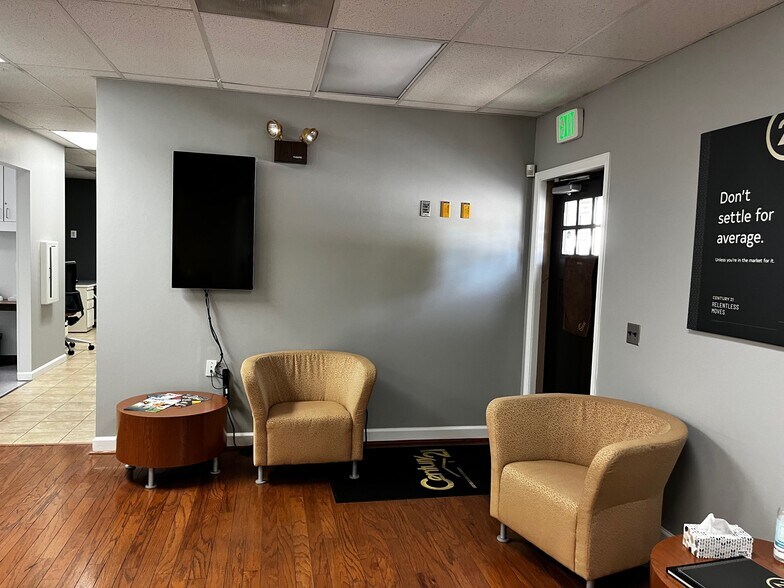 9506 Harford Rd, Parkville, MD à vendre - Photo intérieure – Image 3 sur 22