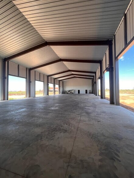 1948 Pecos Hwy, Loving, NM à vendre - Photo de l’immeuble – Image 3 sur 19