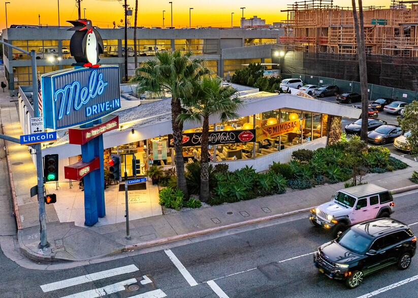 1670 Lincoln Blvd, Santa Monica, CA à vendre - Photo de l’immeuble – Image 2 sur 4