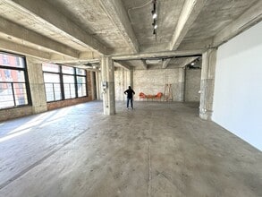 817 S Los Angeles St, Los Angeles, CA à louer Photo intérieure– Image 2 sur 20