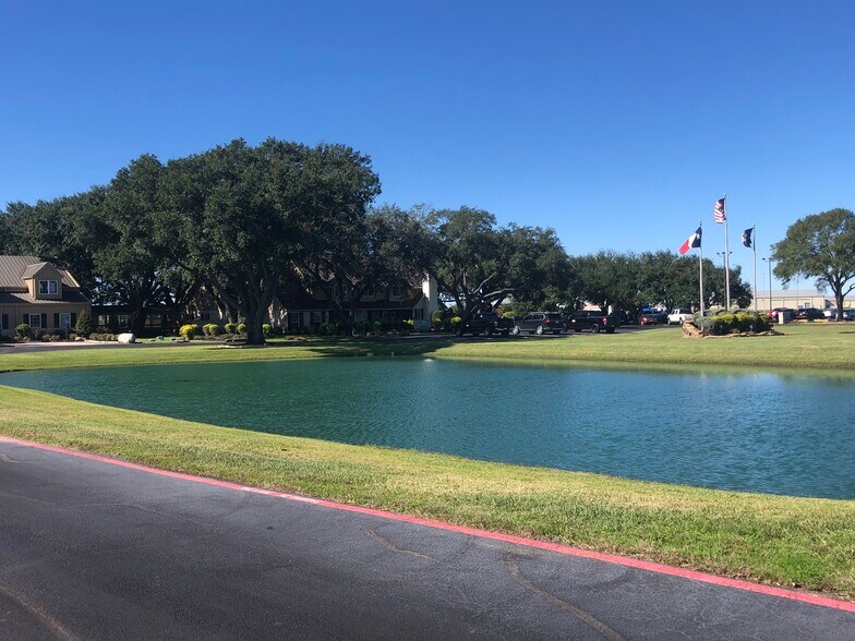 5443 Katy Hockley Cut-Off Rd, Katy, TX à vendre - Photo de l’immeuble – Image 3 sur 15