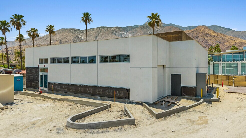 1488 Palm Canyon Dr, Palm Springs, CA à vendre - Photo de l’immeuble – Image 3 sur 6