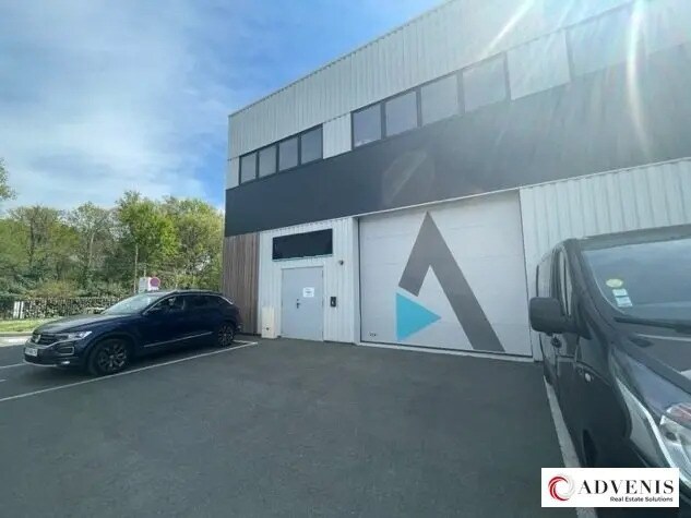Local d’activités dans Gradignan à louer - Photo de l’immeuble – Image 3 sur 11