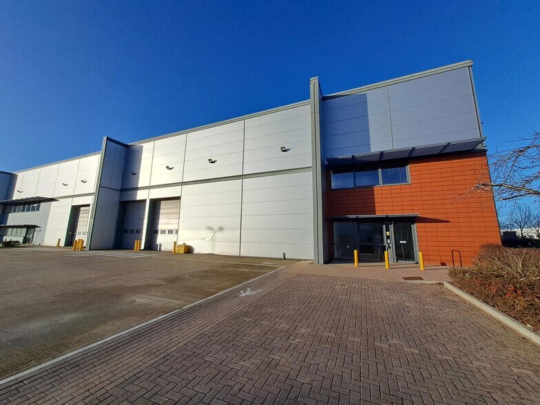 Dunfermline Ct, Milton Keynes à louer - Photo de l’immeuble – Image 2 sur 2
