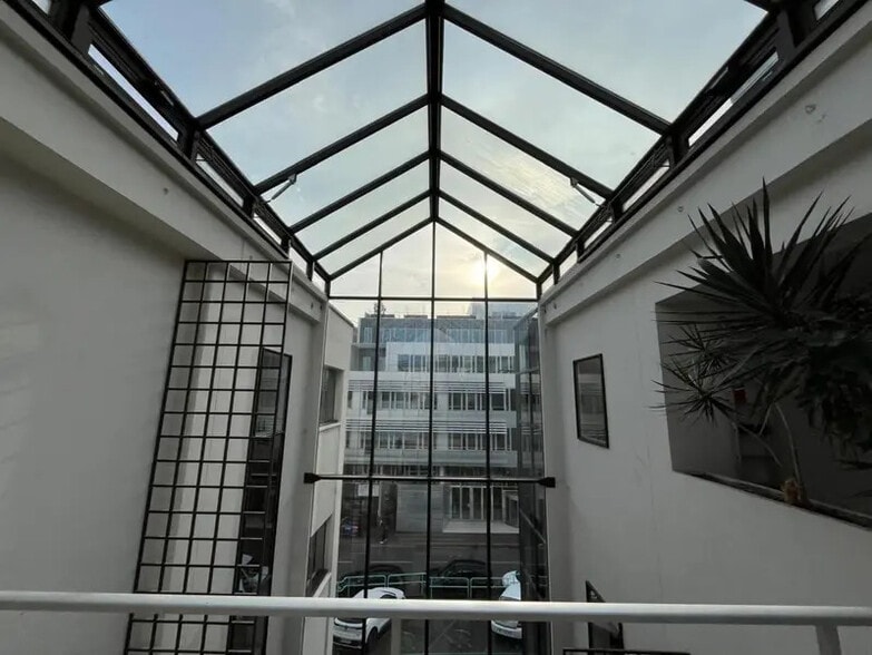 79-91 Rue Pierre Sémard, Châtillon à louer - Photo de l’immeuble – Image 1 sur 7