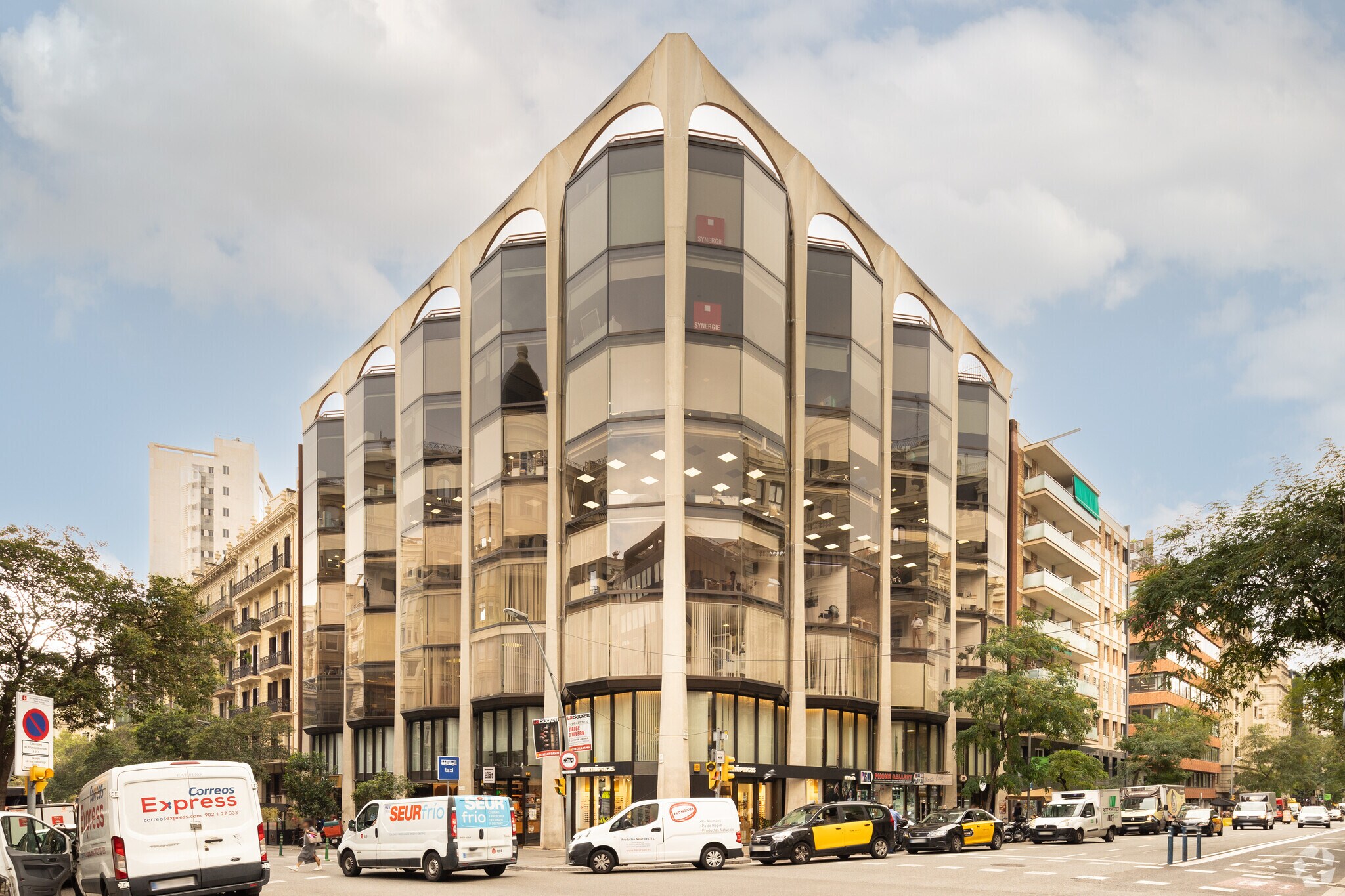 Bureau dans Barcelone, Barcelona à louer Photo principale– Image 1 sur 7