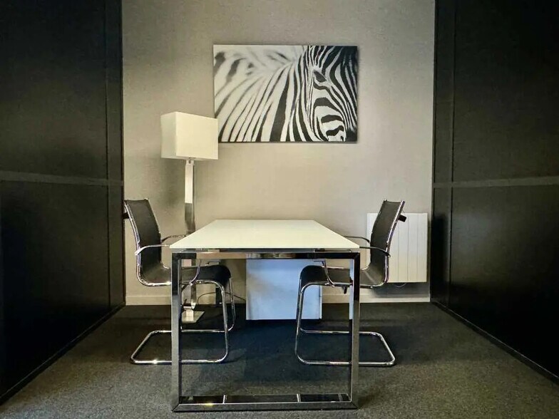 Bureau dans Lyon à louer - Photo de l’immeuble – Image 3 sur 9