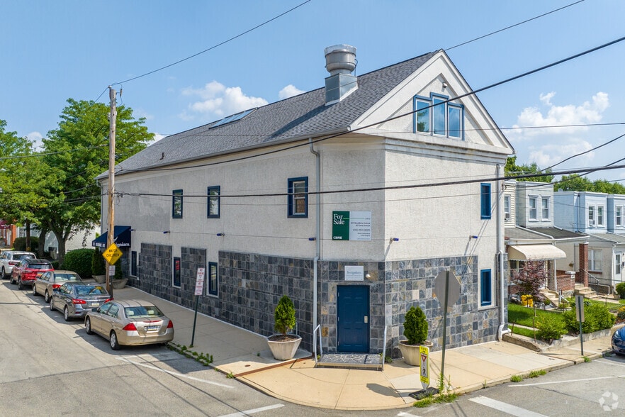 Narberth Office Portfolio Opportunity portefeuille de 2 biens à vendre sur LoopNet.fr - Photo principale – Image 1 sur 51