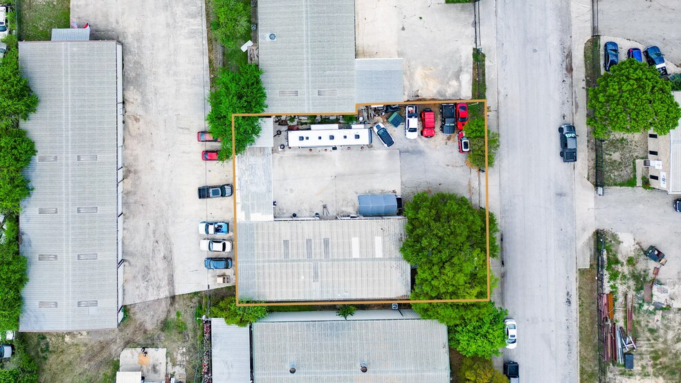 13123 Lookout Way, San Antonio, TX à vendre - Photo de l’immeuble – Image 3 sur 5