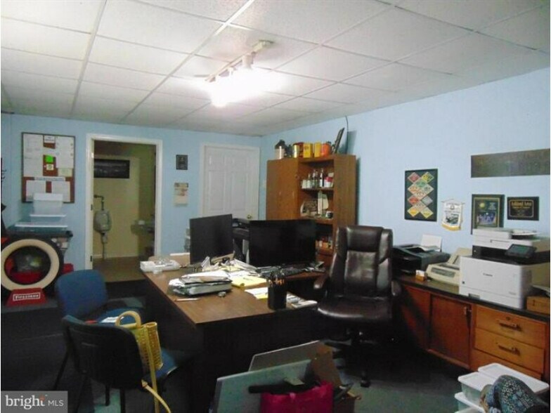 300 Centre St, Ashland, PA à vendre - Photo de l’immeuble – Image 3 sur 9