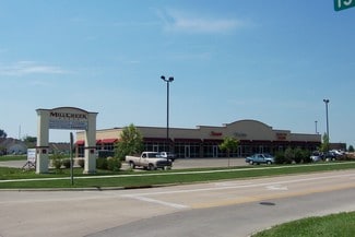Plus de détails pour 1320 11th St NW, Clinton, IA - Bureau/Local commercial à louer